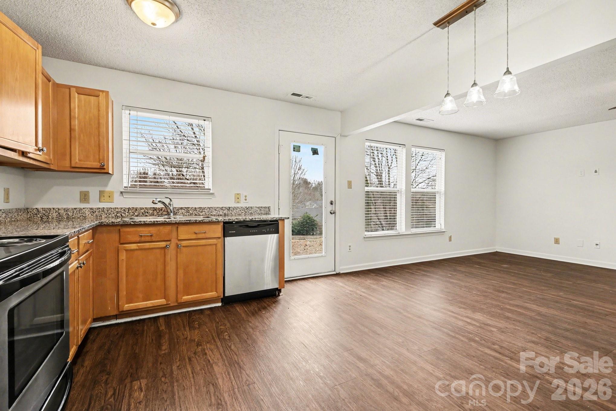 2035 Dunsmore Lane
