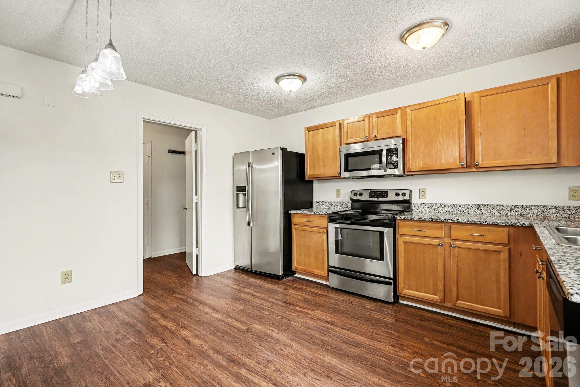 2035 Dunsmore Lane