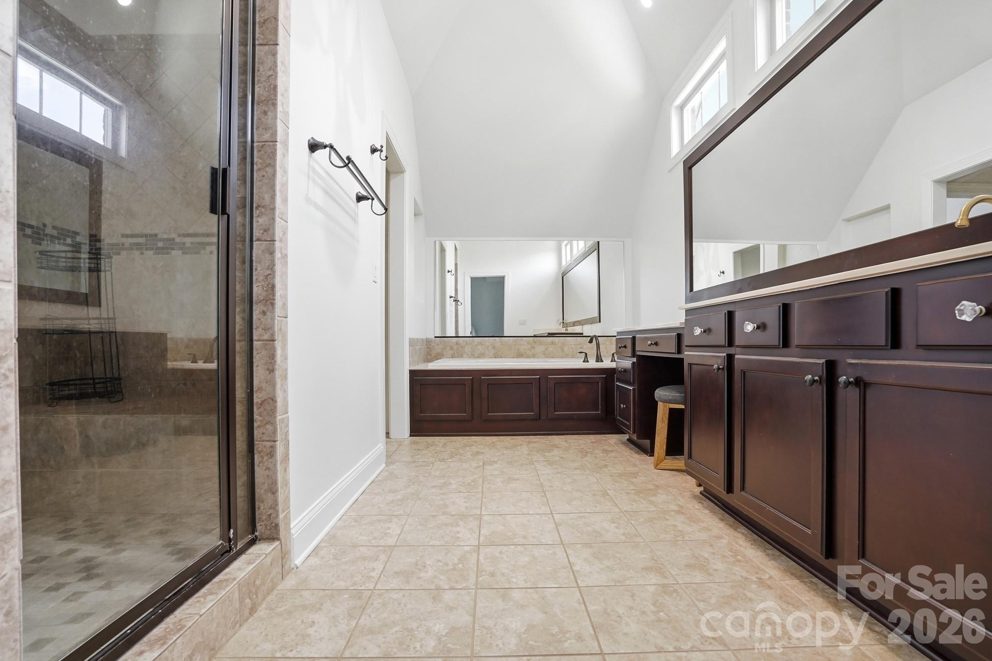 1004 Sultana Lane