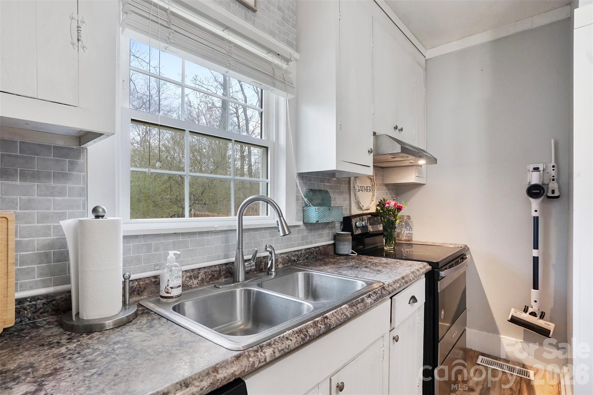 409 Blacksnake Road