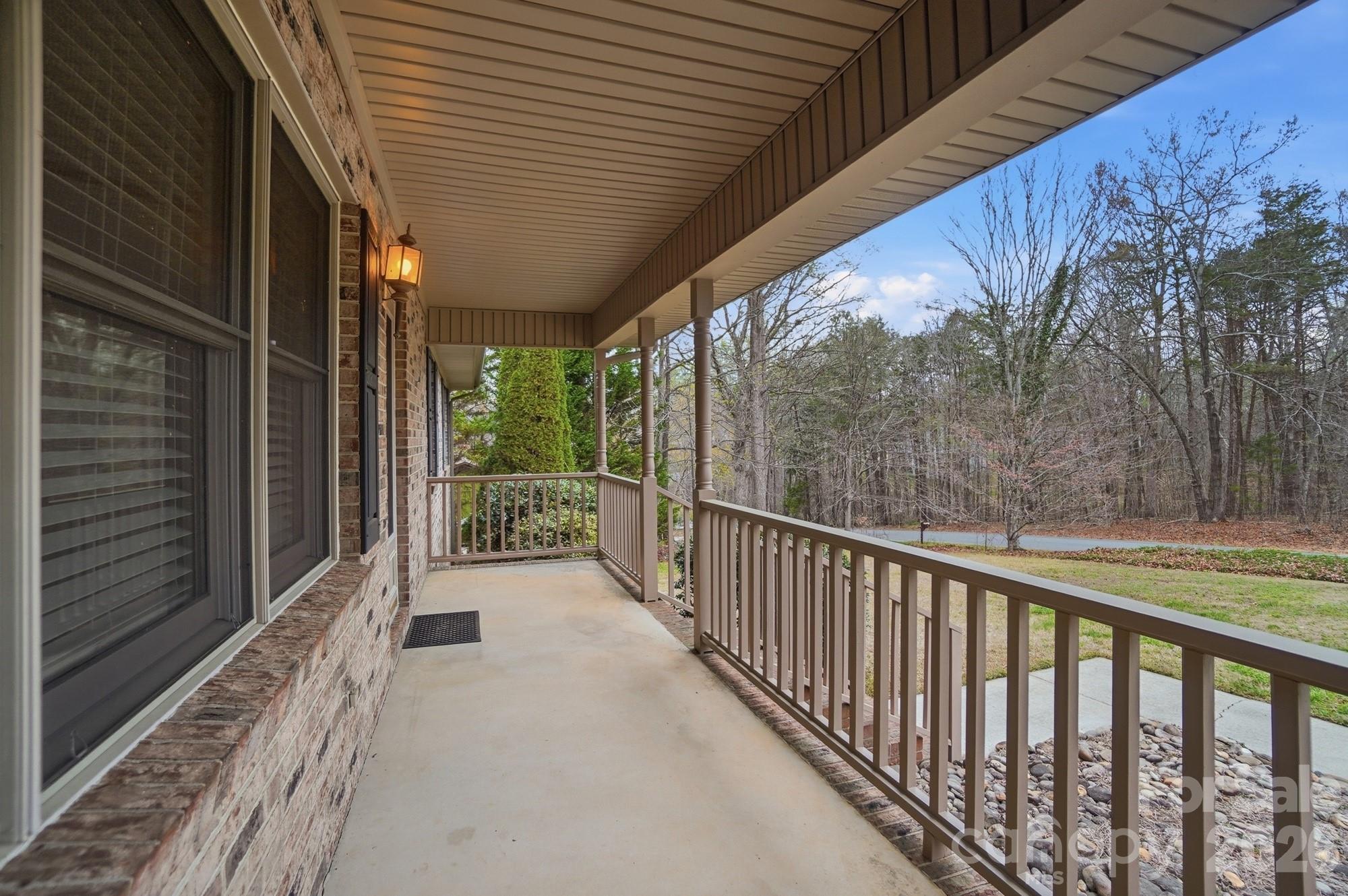 914 Spring Lake Drive