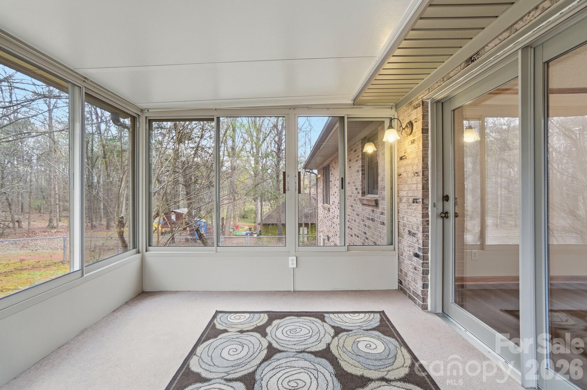 914 Spring Lake Drive