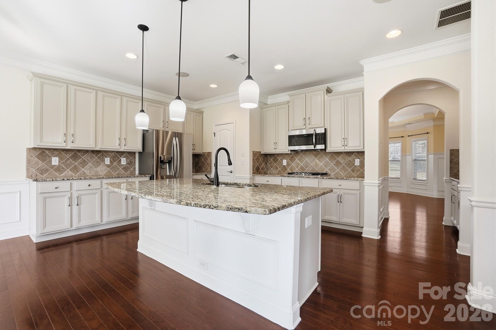 5509 Holly Hills Drive