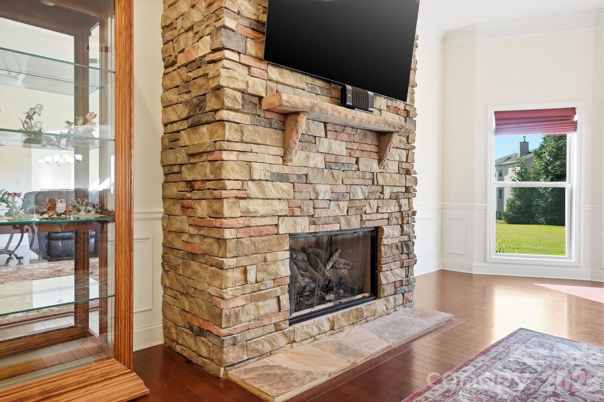 5509 Holly Hills Drive