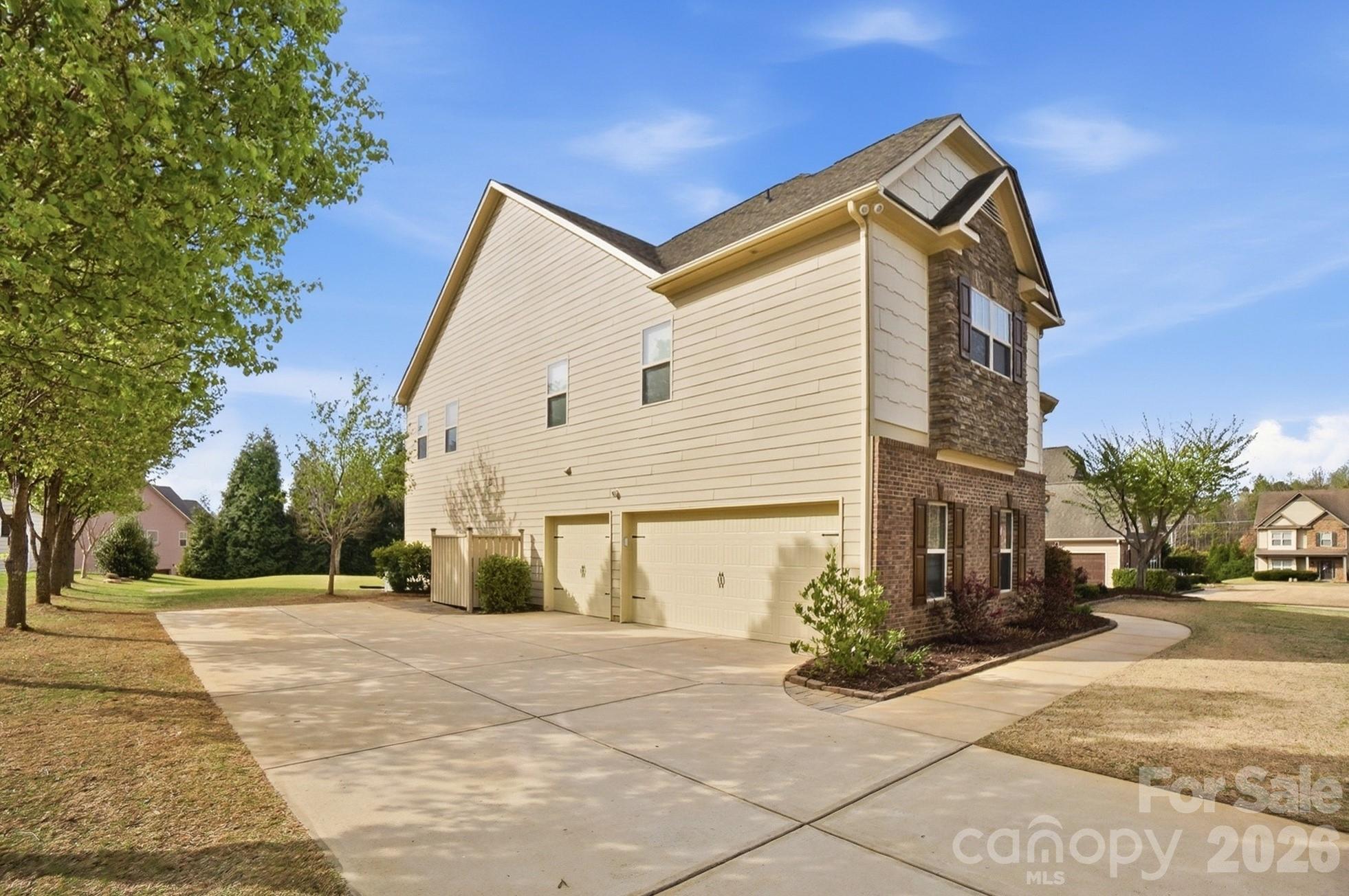 5509 Holly Hills Drive