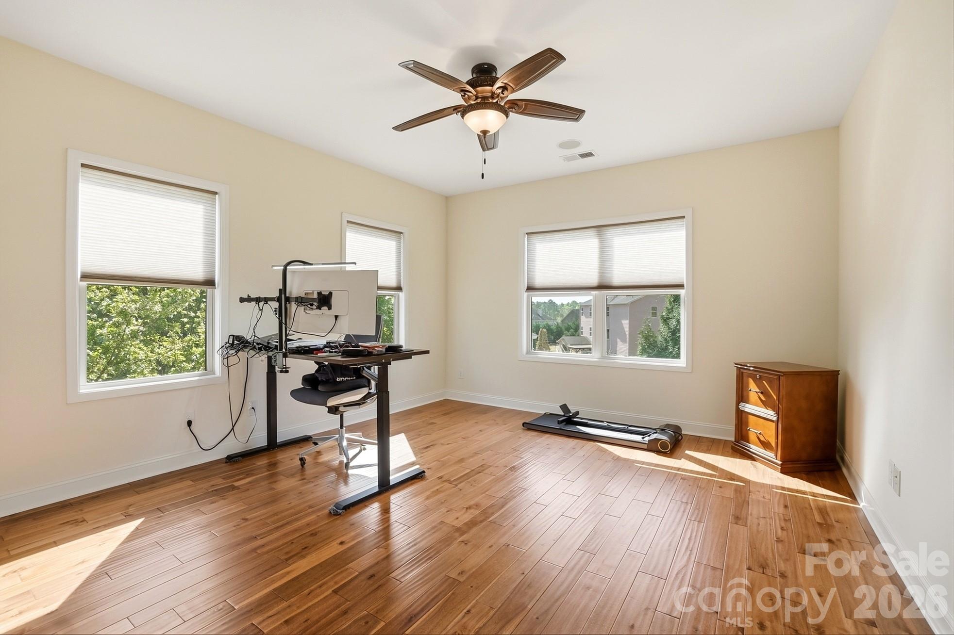 5509 Holly Hills Drive