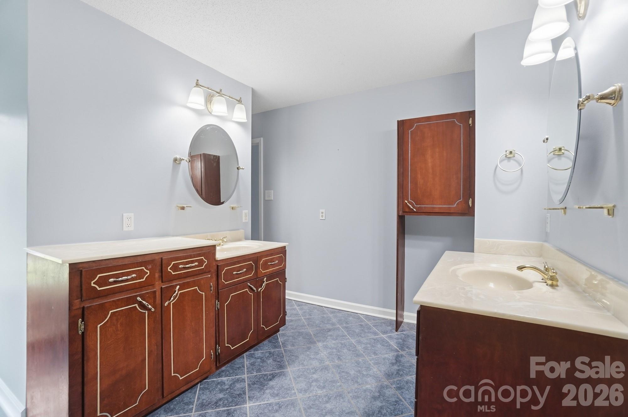 12251 Mallard Ridge Drive