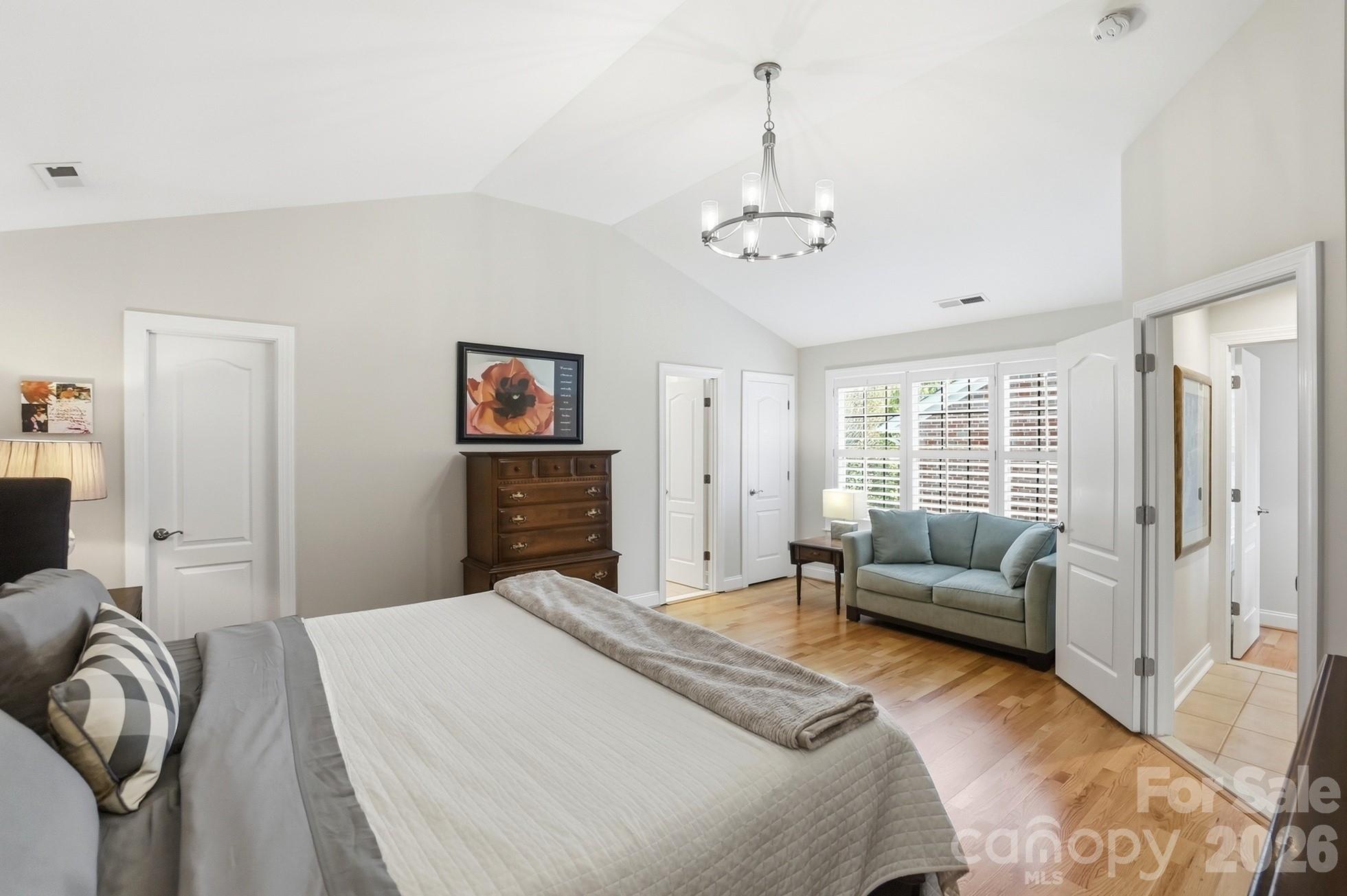 9423 Bonnie Briar Circle