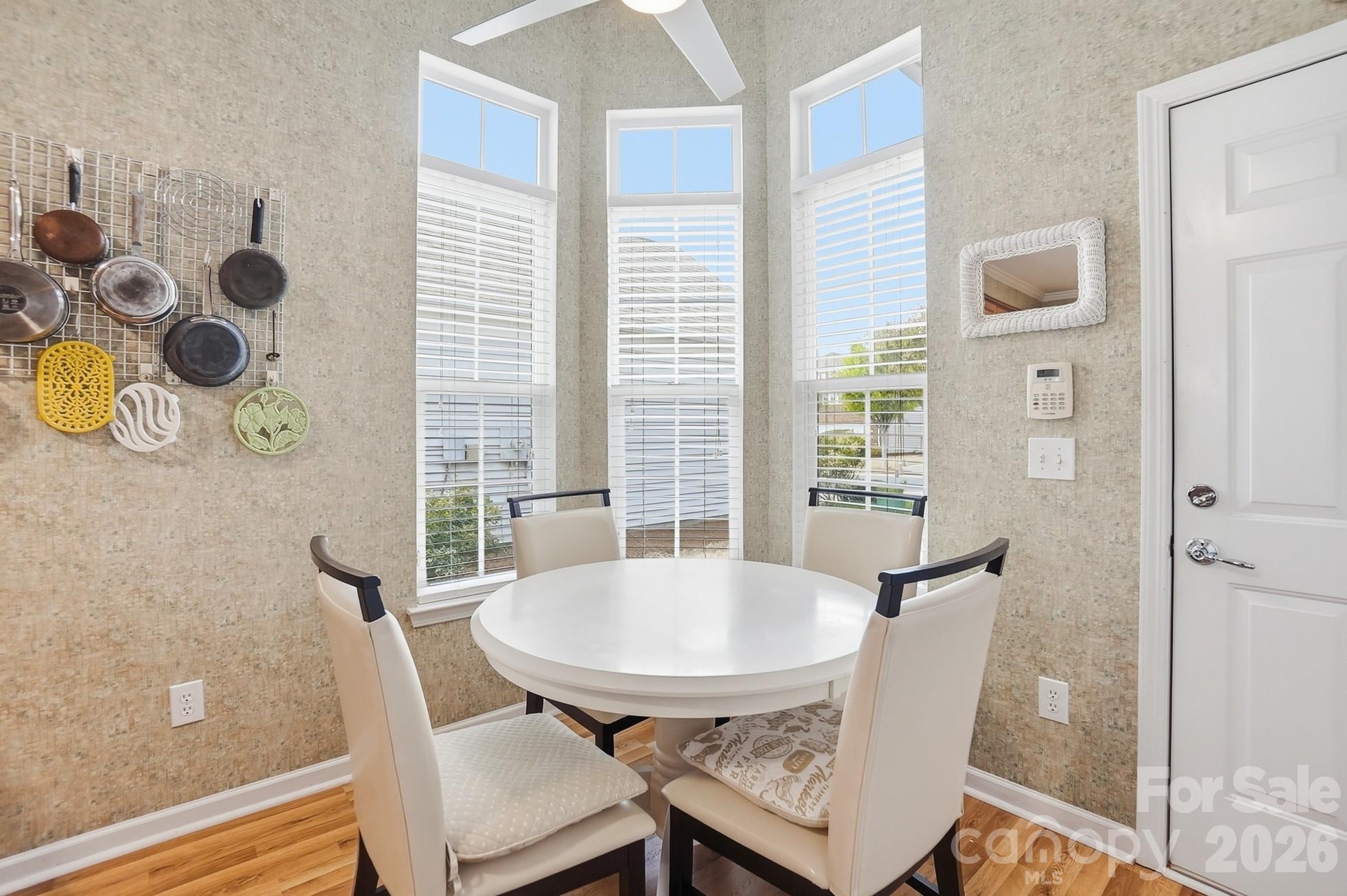 5123 Grandview Drive