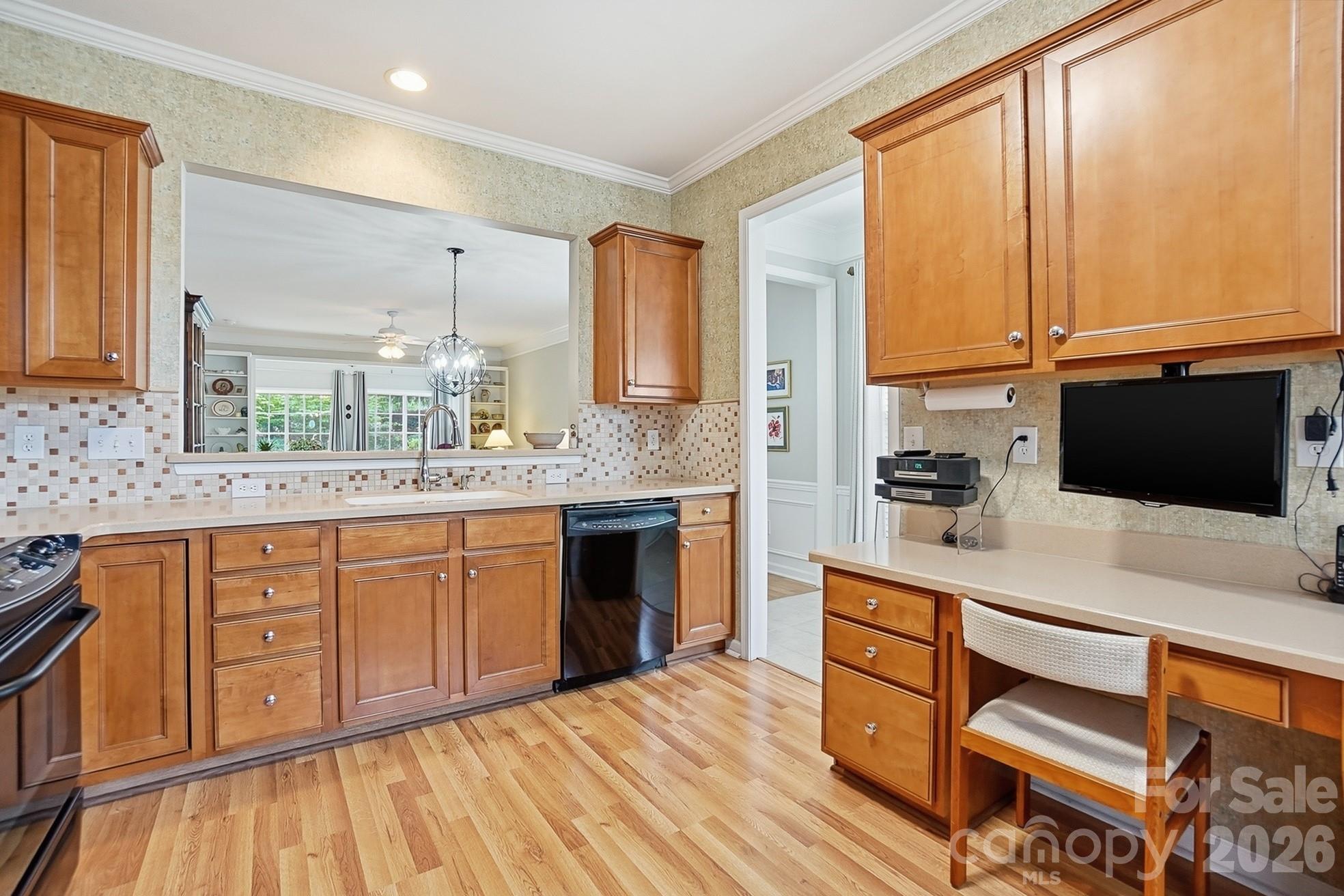 5123 Grandview Drive