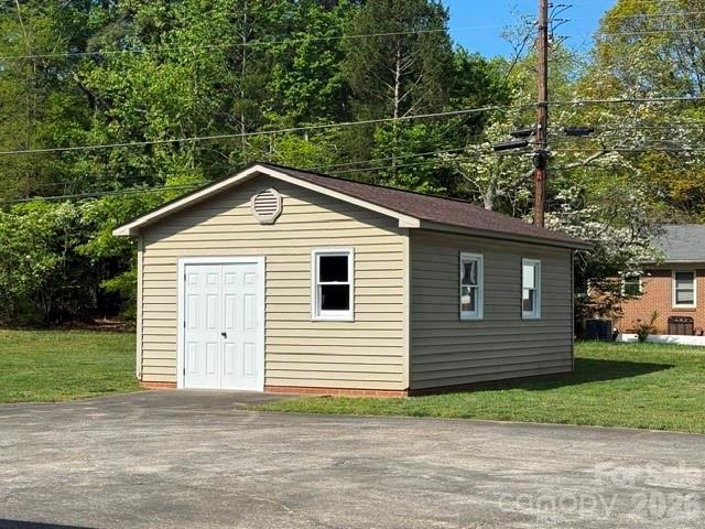 725 Fieldstone Road