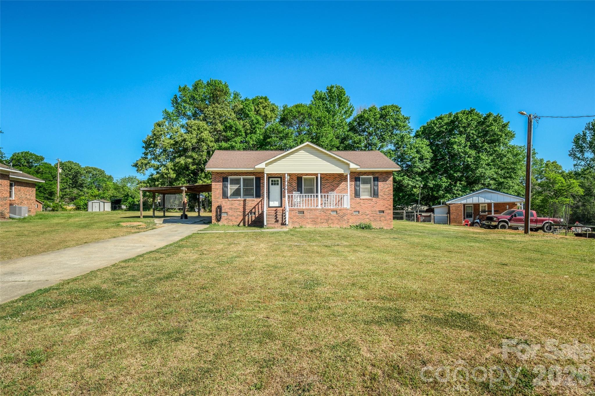 1704 Williams Circle