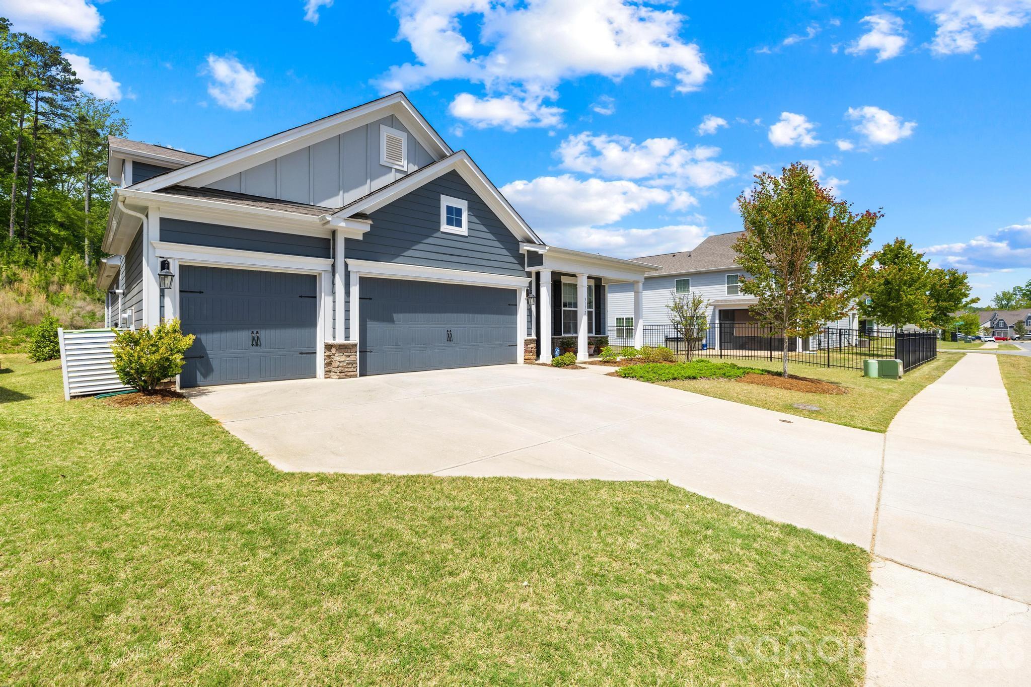 3172 Burnello Court Unit: 113