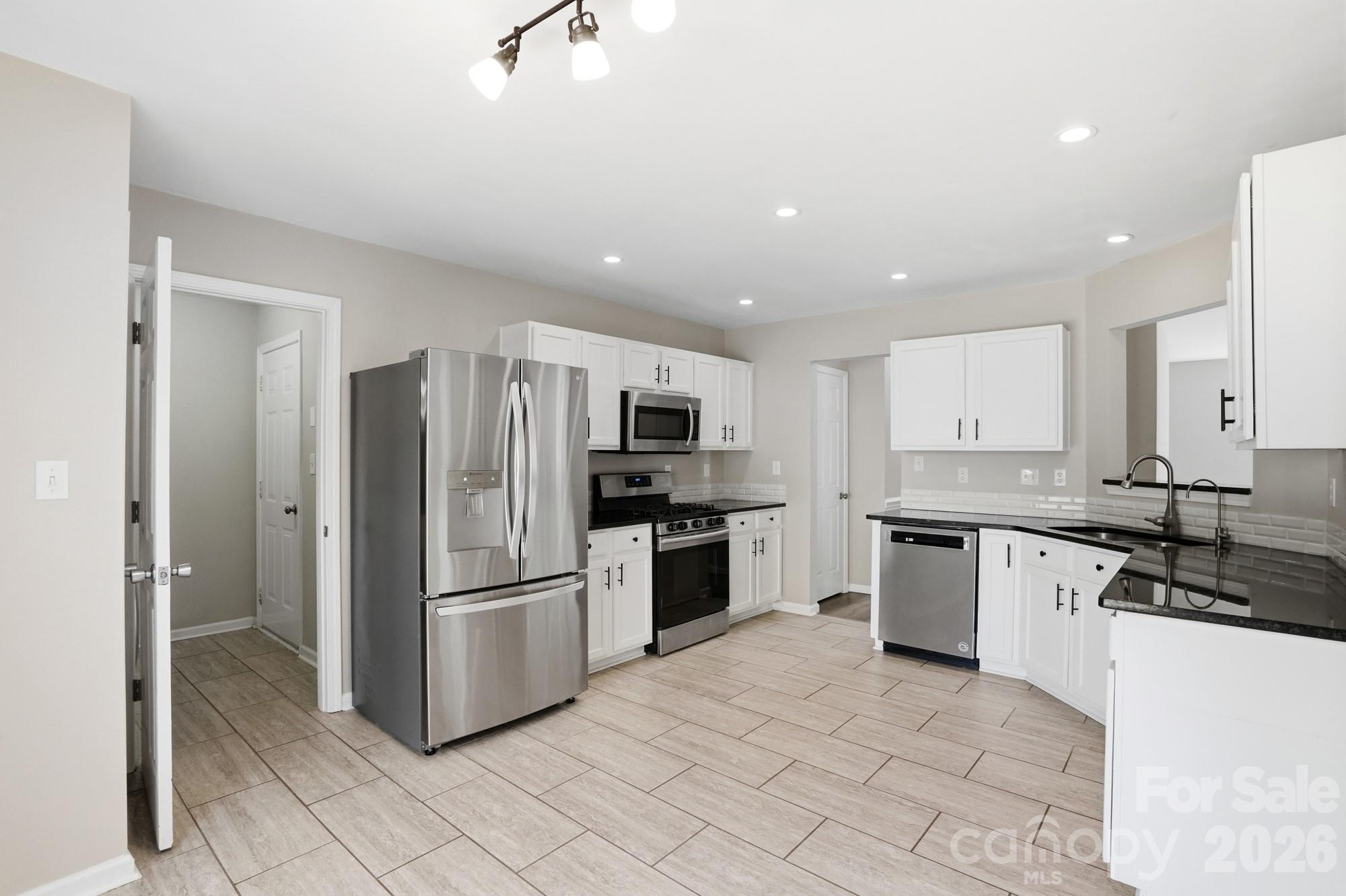 9213 Chastain Walk Drive