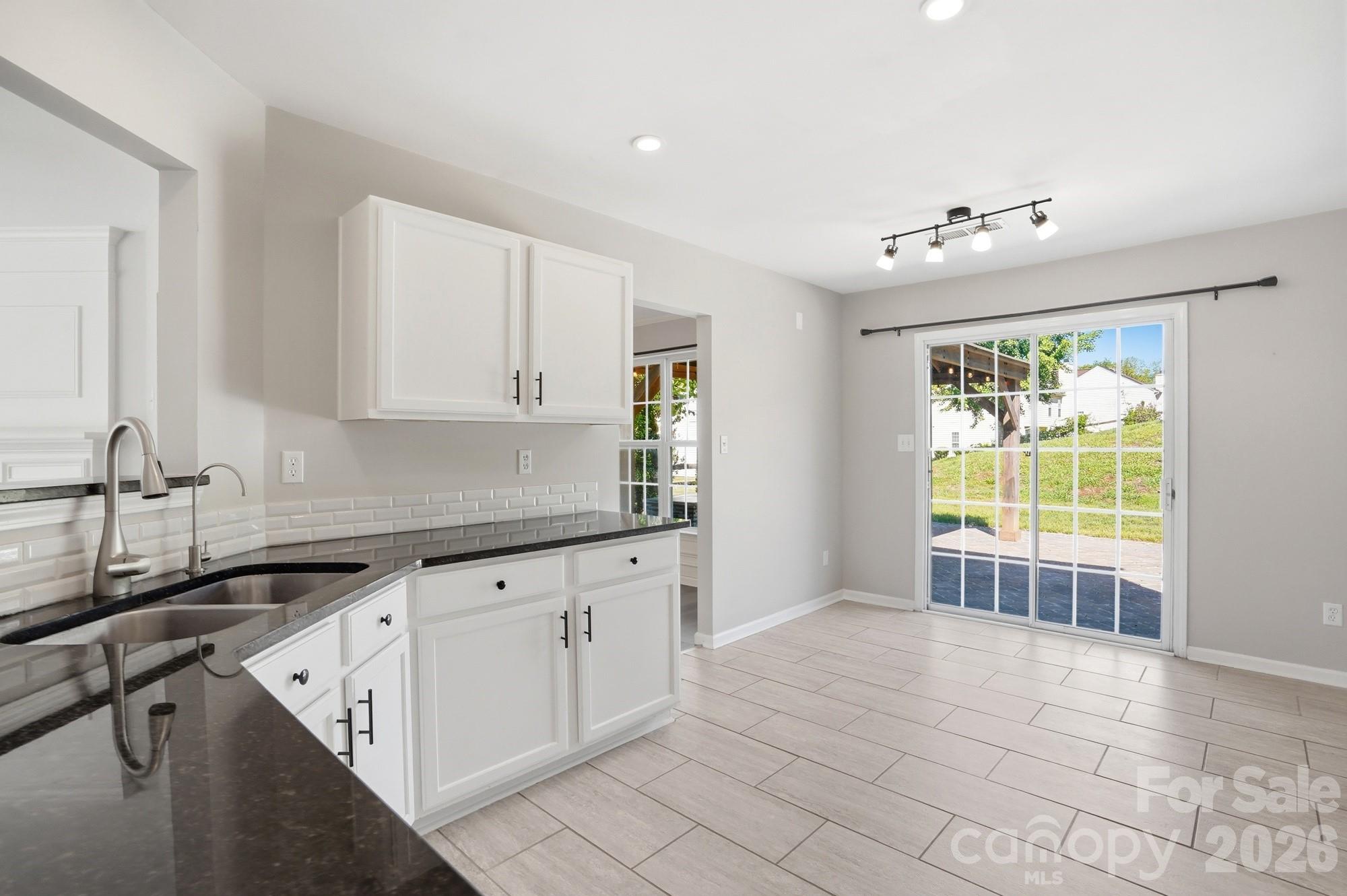 9213 Chastain Walk Drive