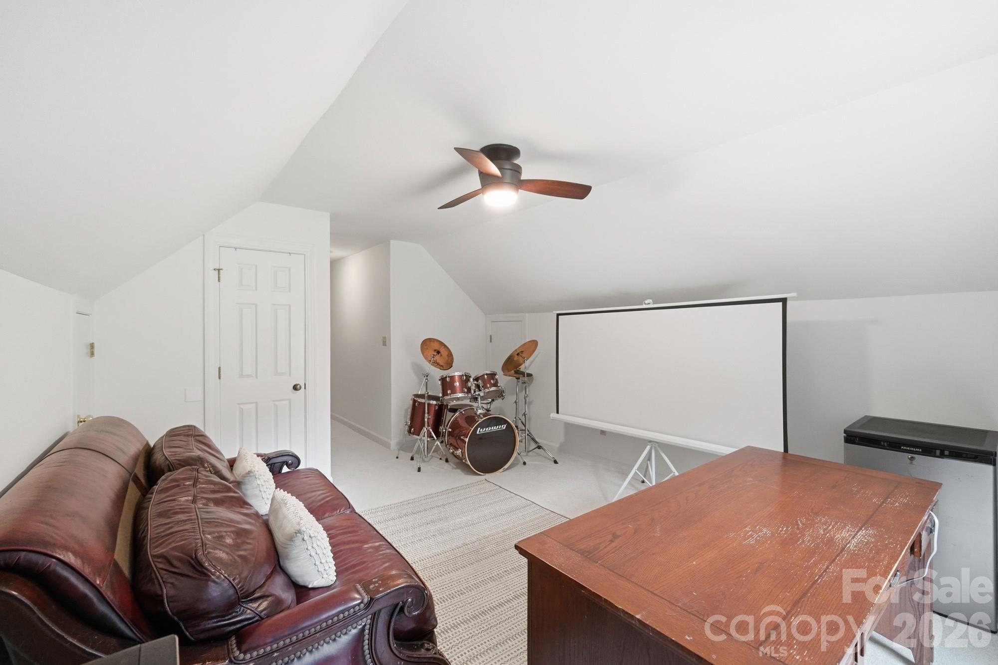 5101 Lindstrom Drive