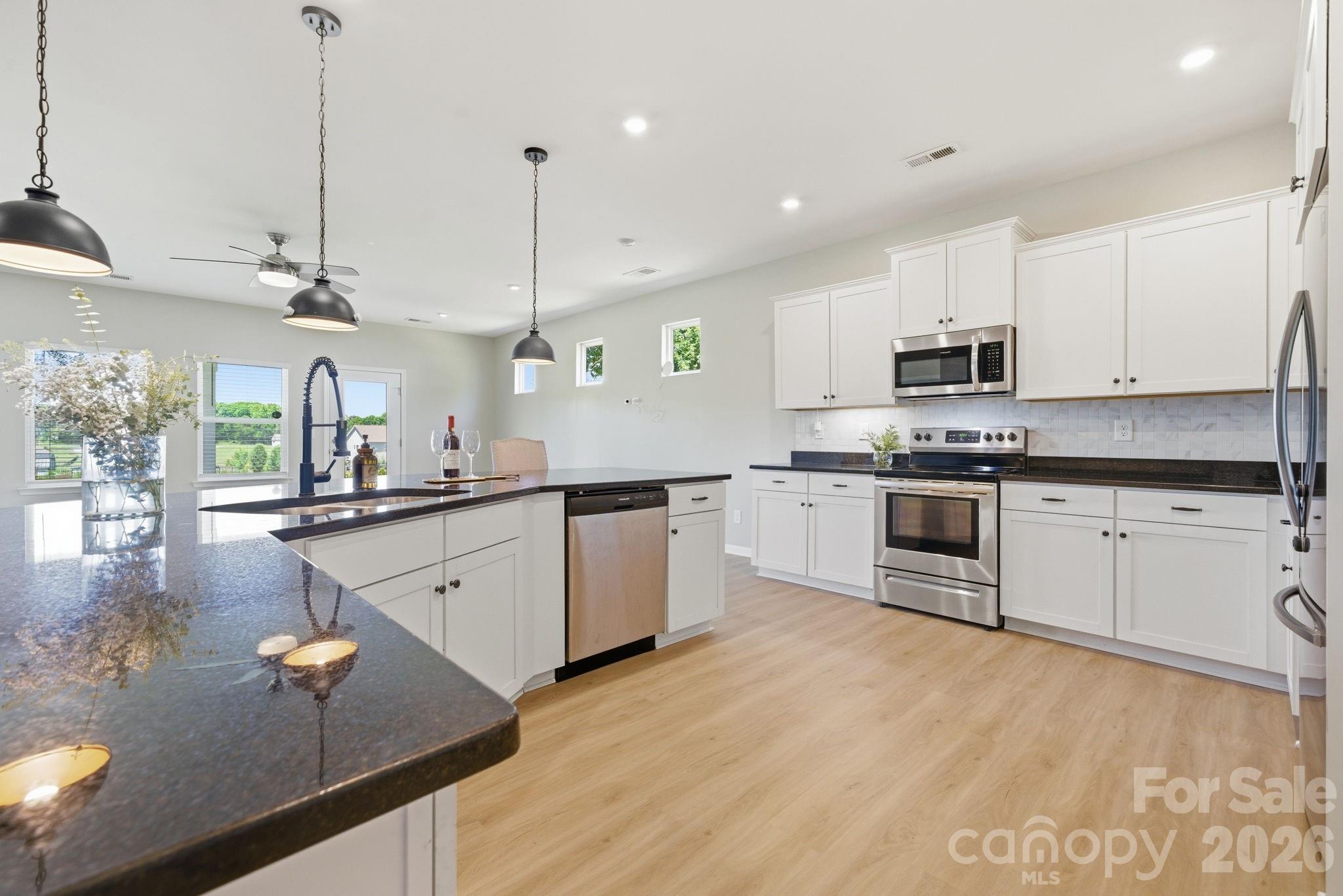 11851 Saddle Back Trail