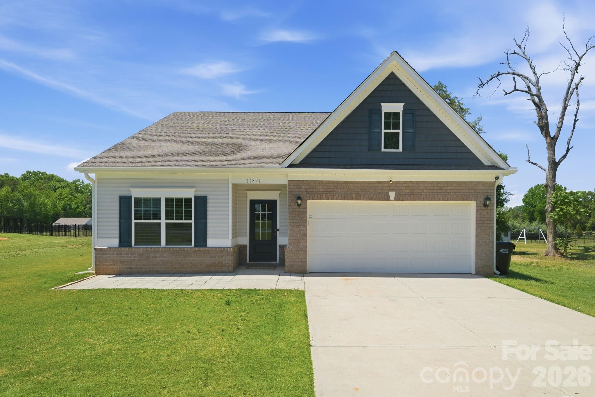 11851 Saddle Back Trail