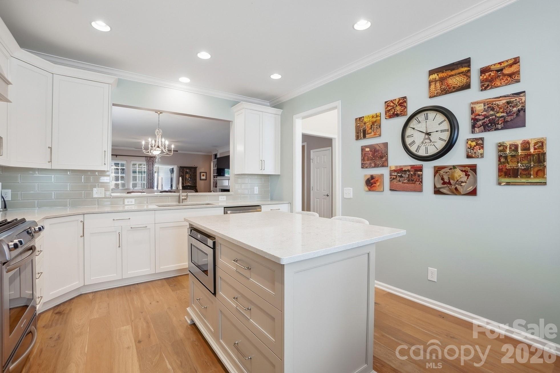 6014 Bison Court