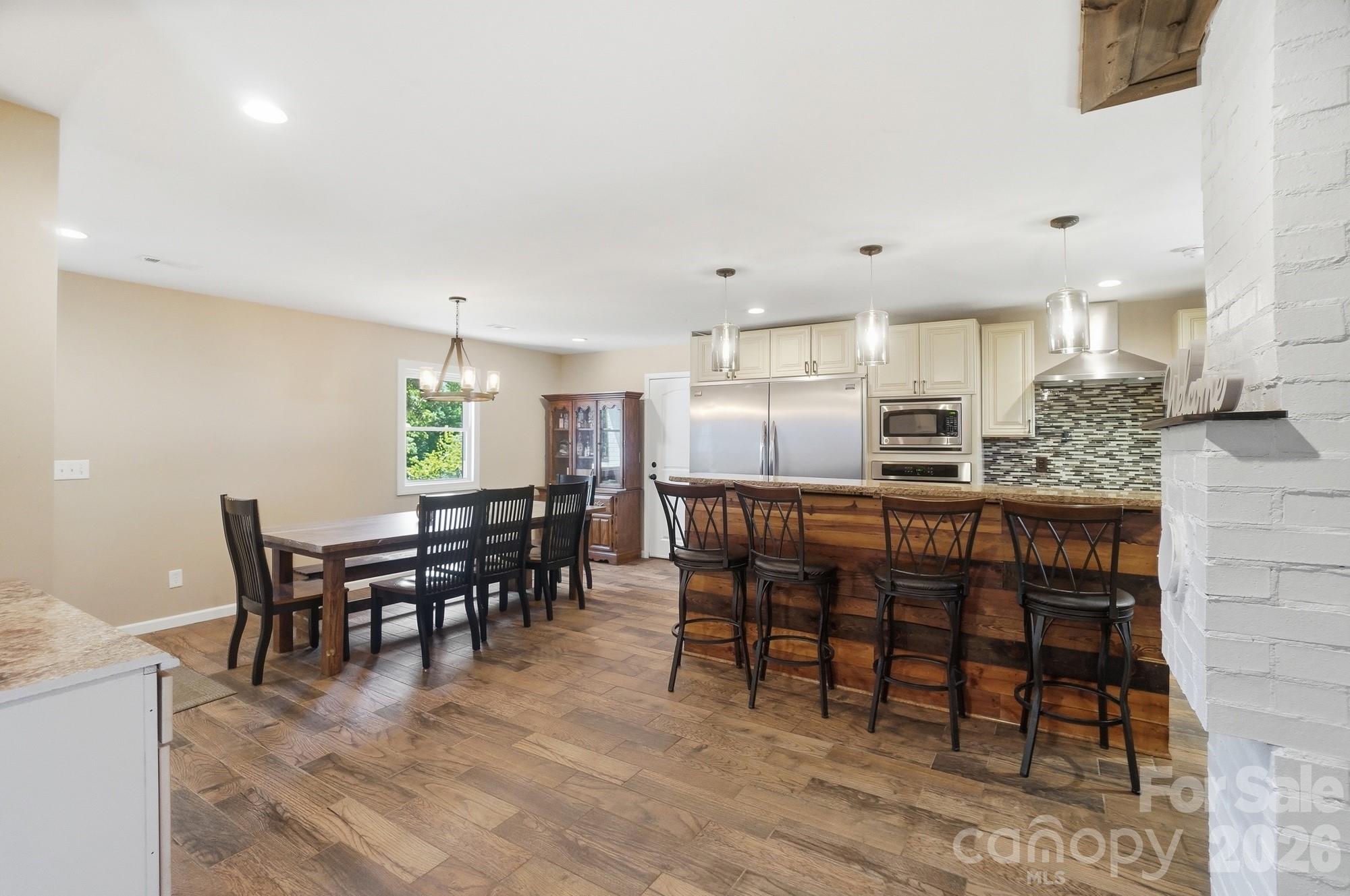 487 Linwood Road