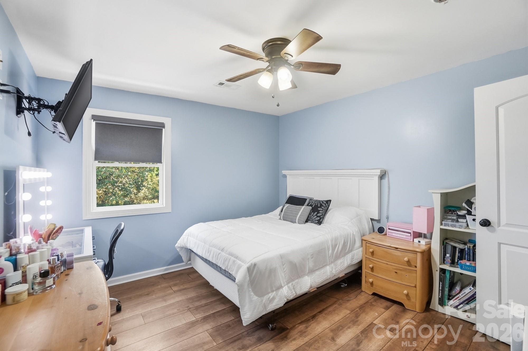 487 Linwood Road