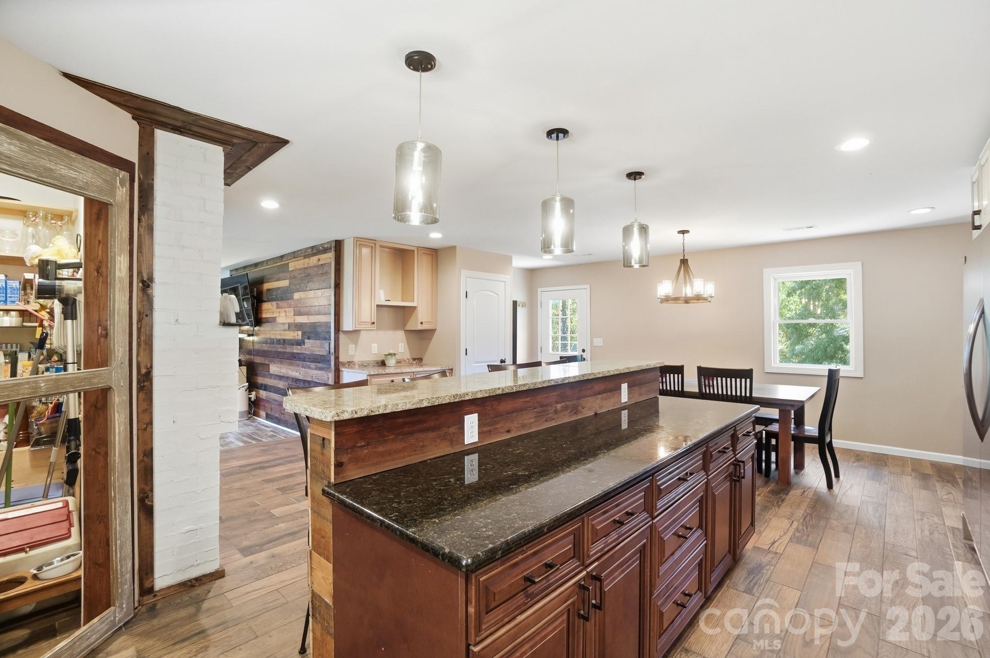 487 Linwood Road