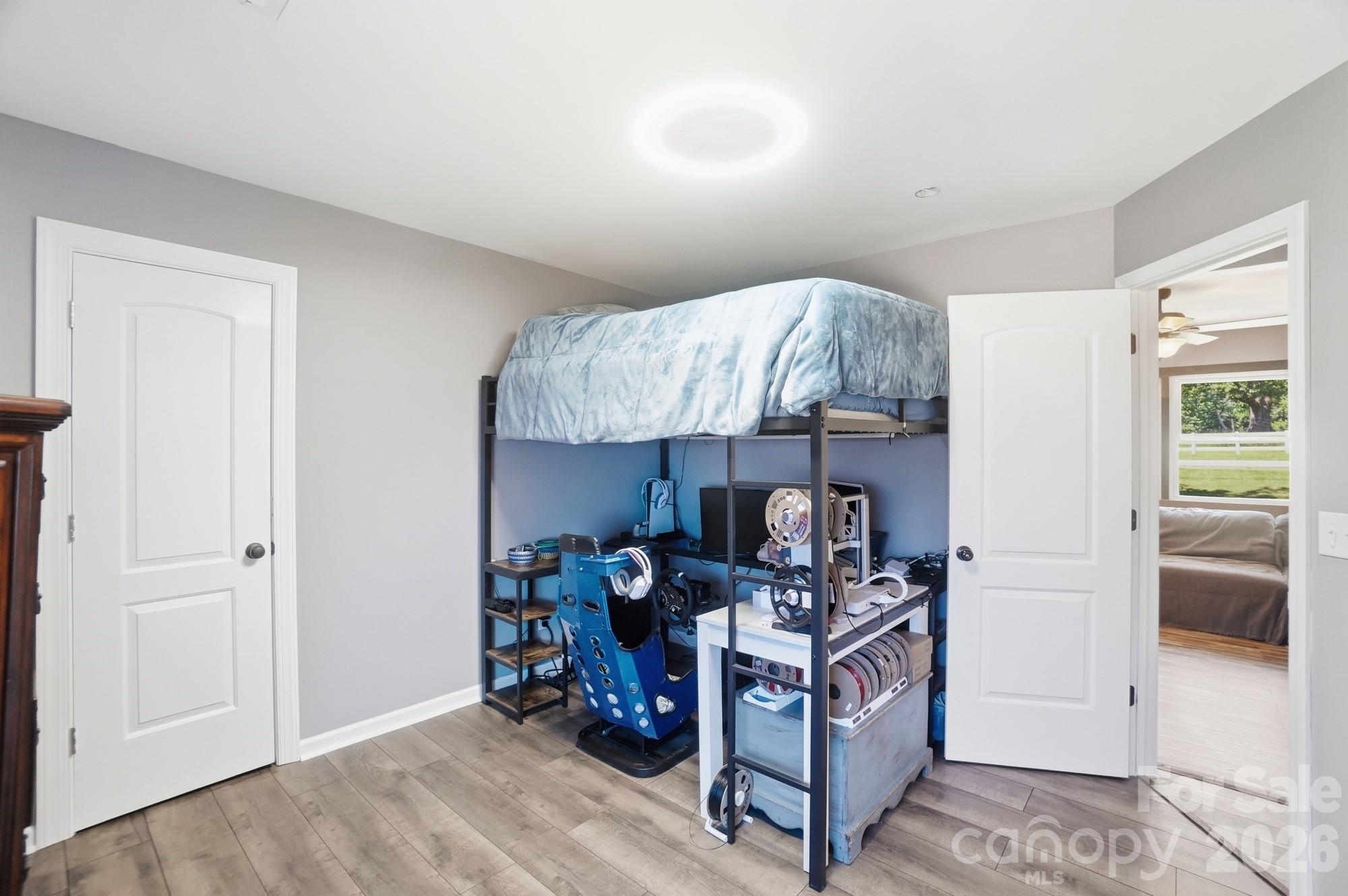 487 Linwood Road