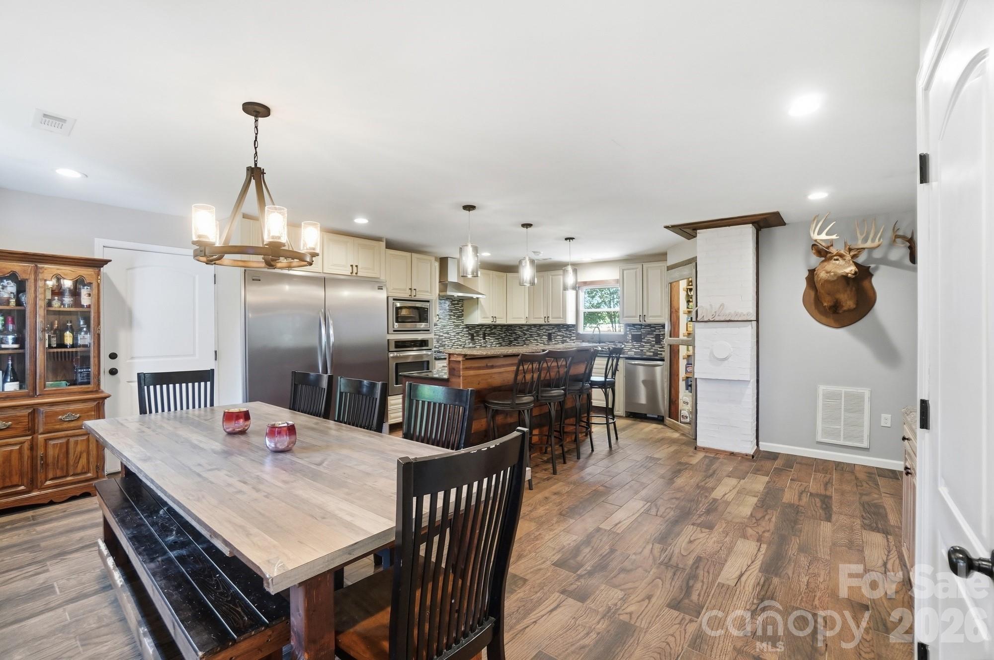 487 Linwood Road
