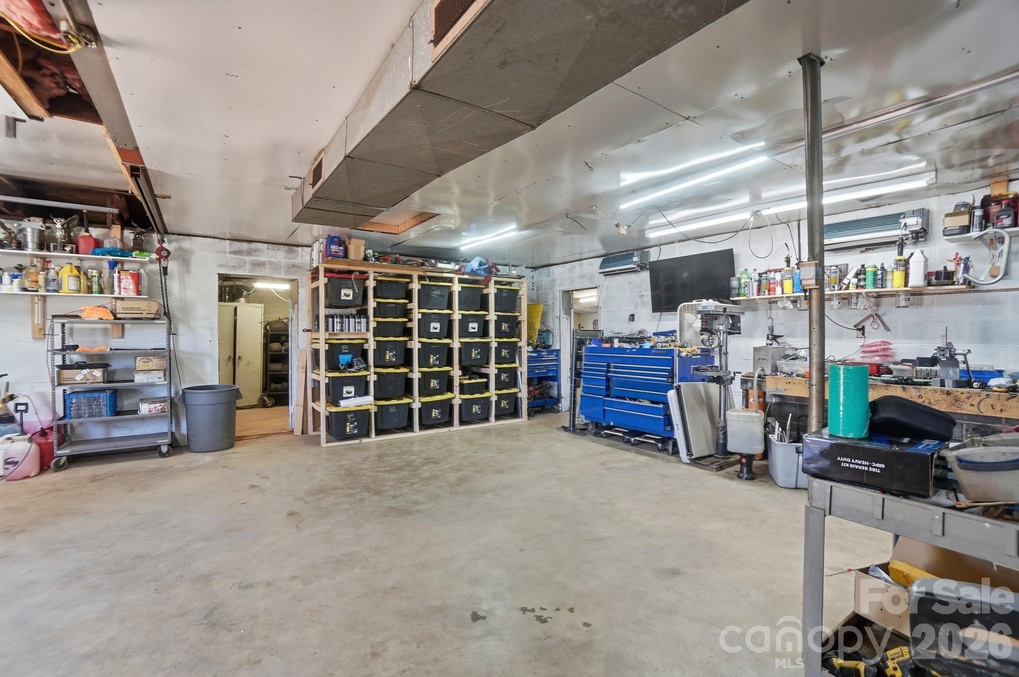 487 Linwood Road