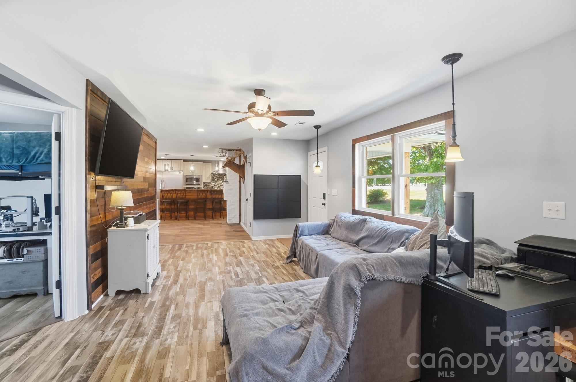 487 Linwood Road