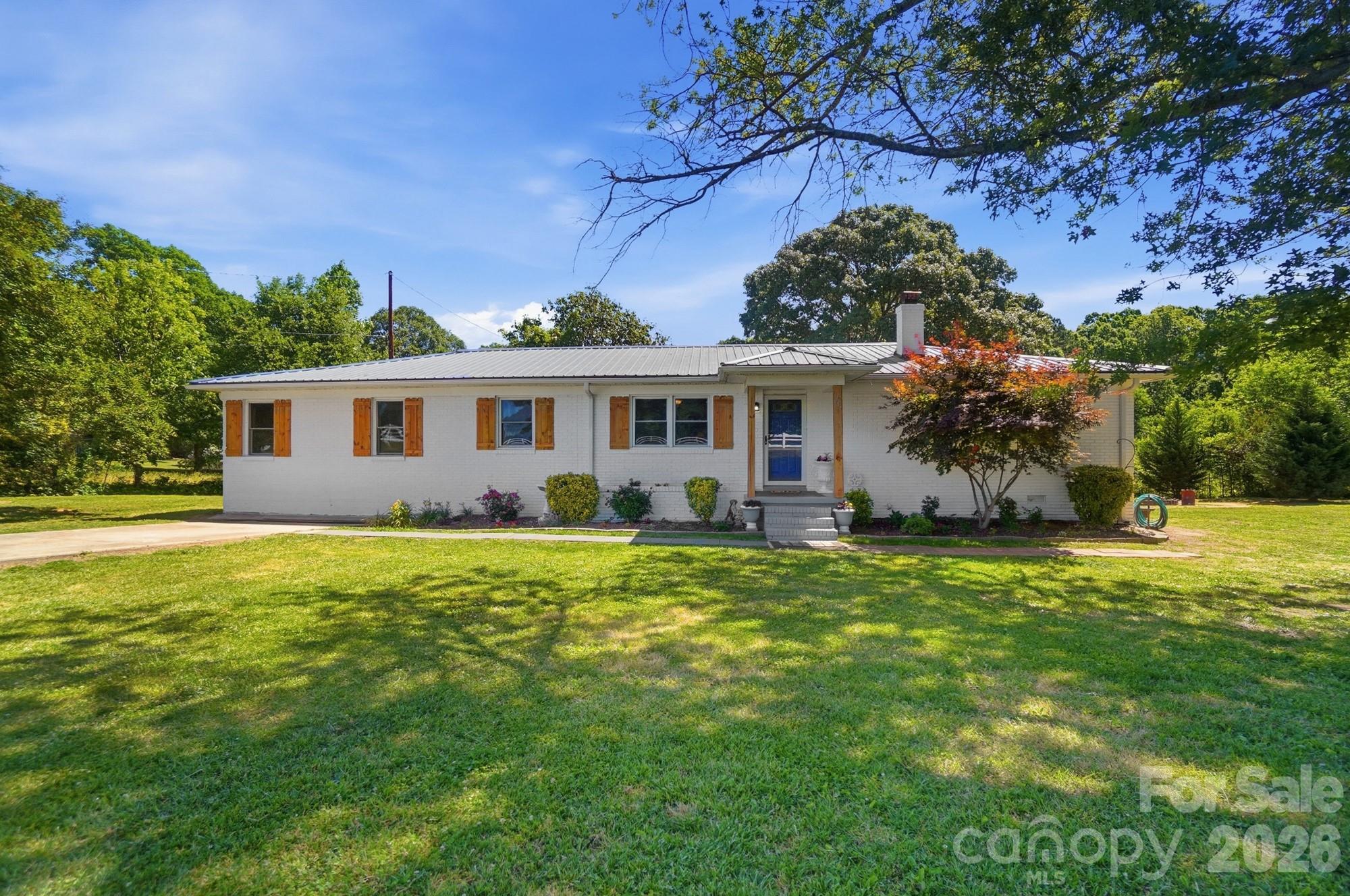 487 Linwood Road