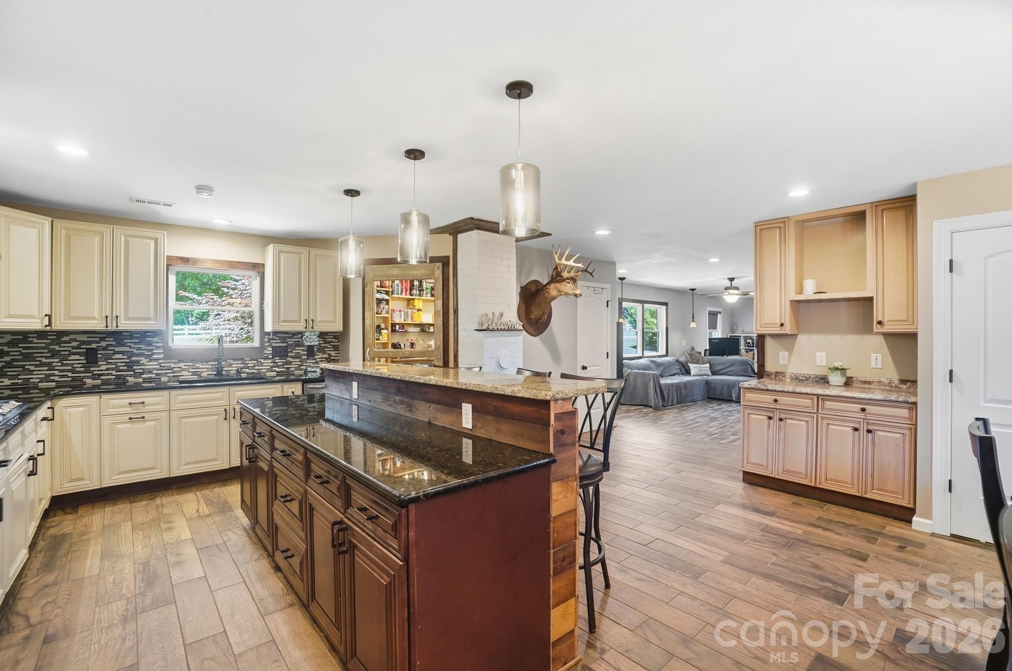 487 Linwood Road