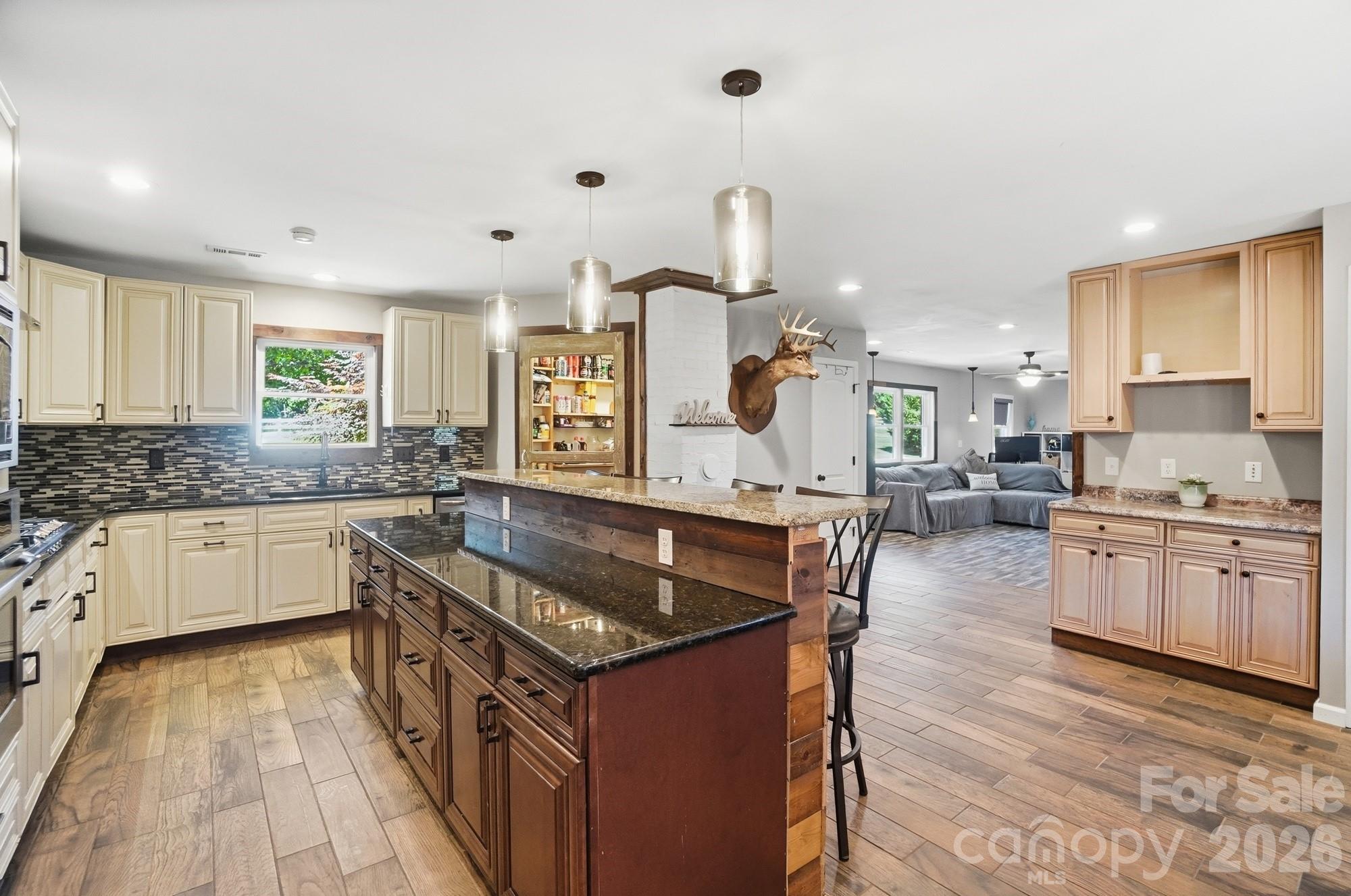 487 Linwood Road
