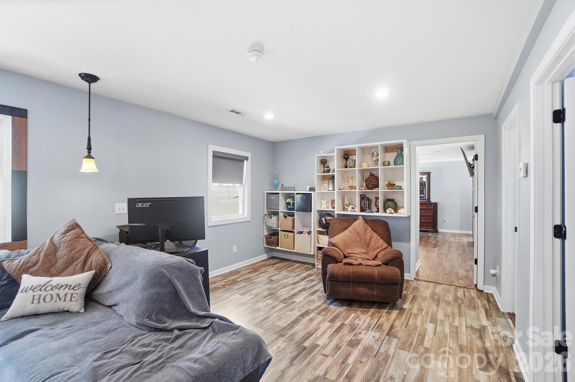 487 Linwood Road