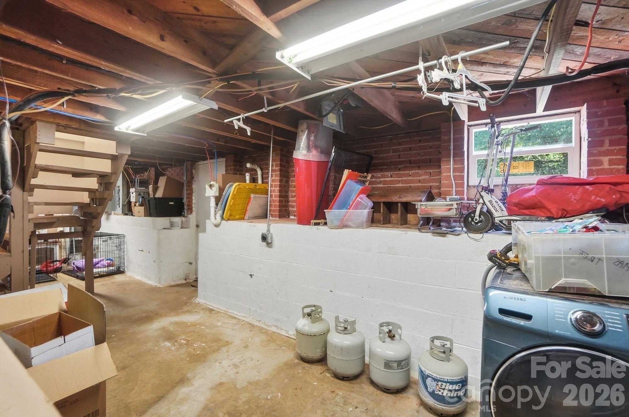 487 Linwood Road