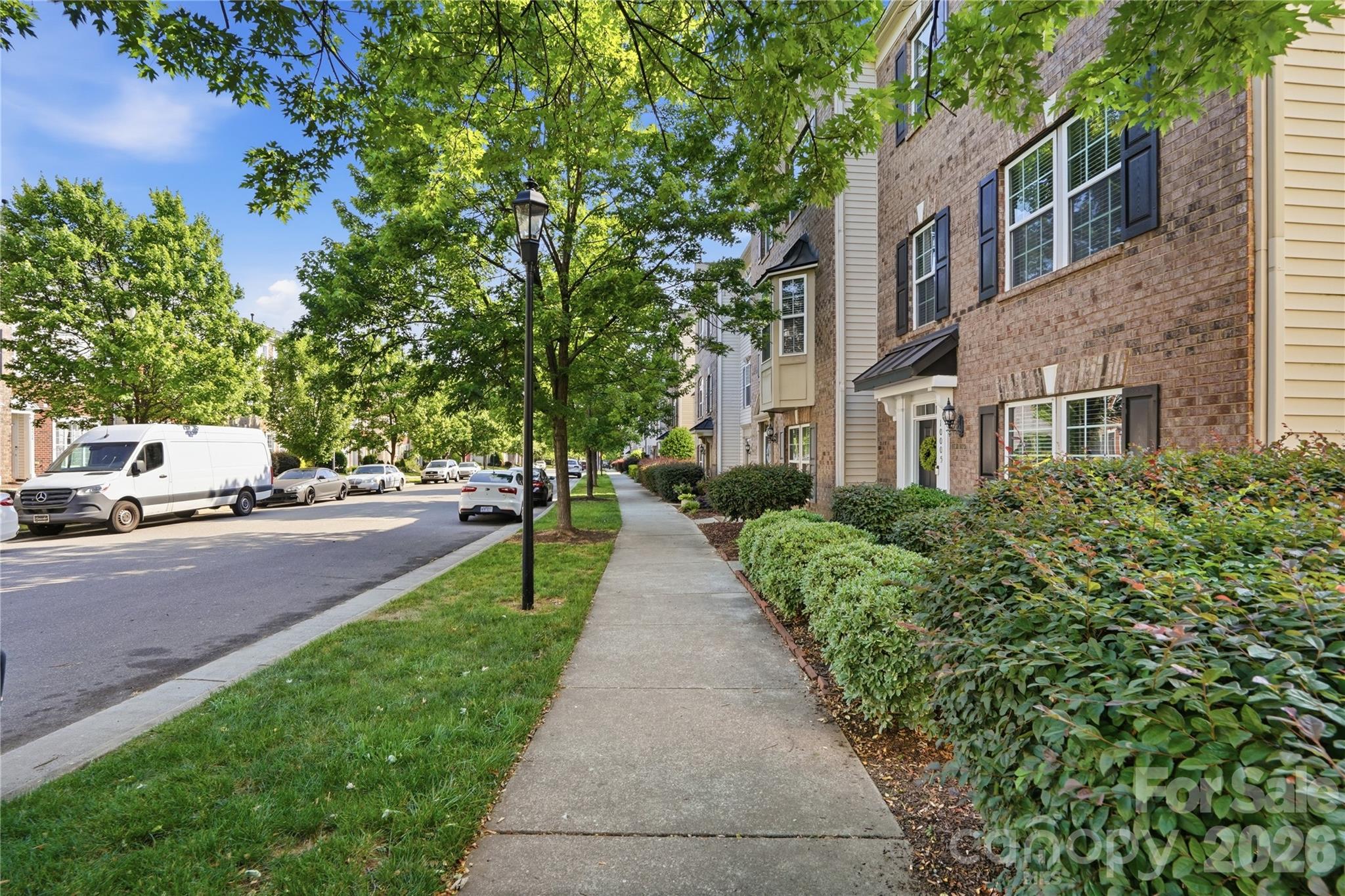 10005 Kings Parade Boulevard