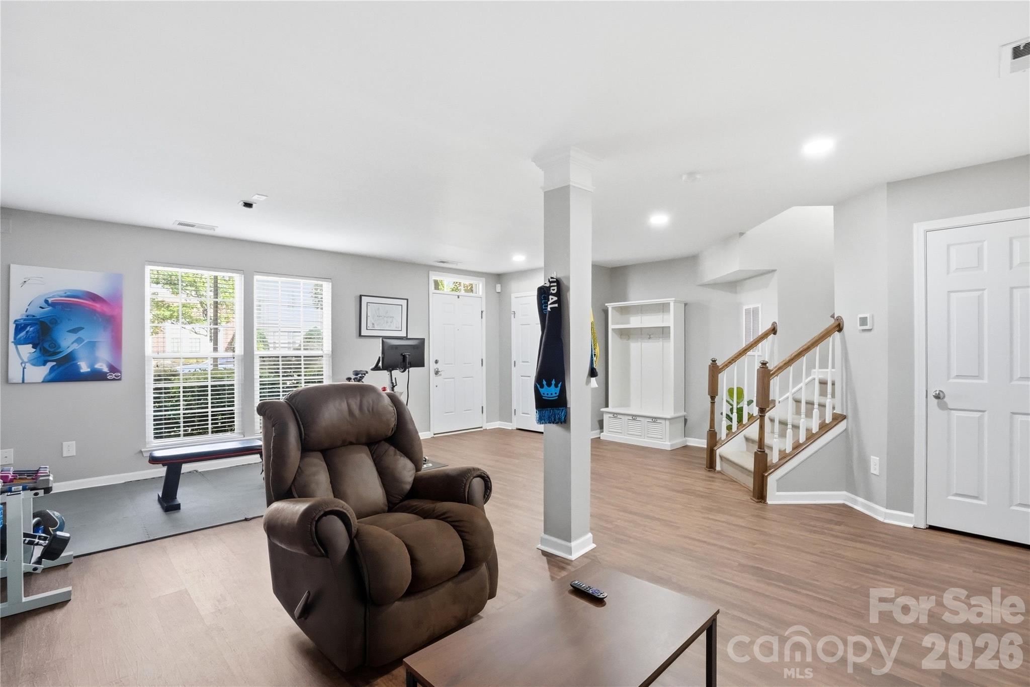 10005 Kings Parade Boulevard