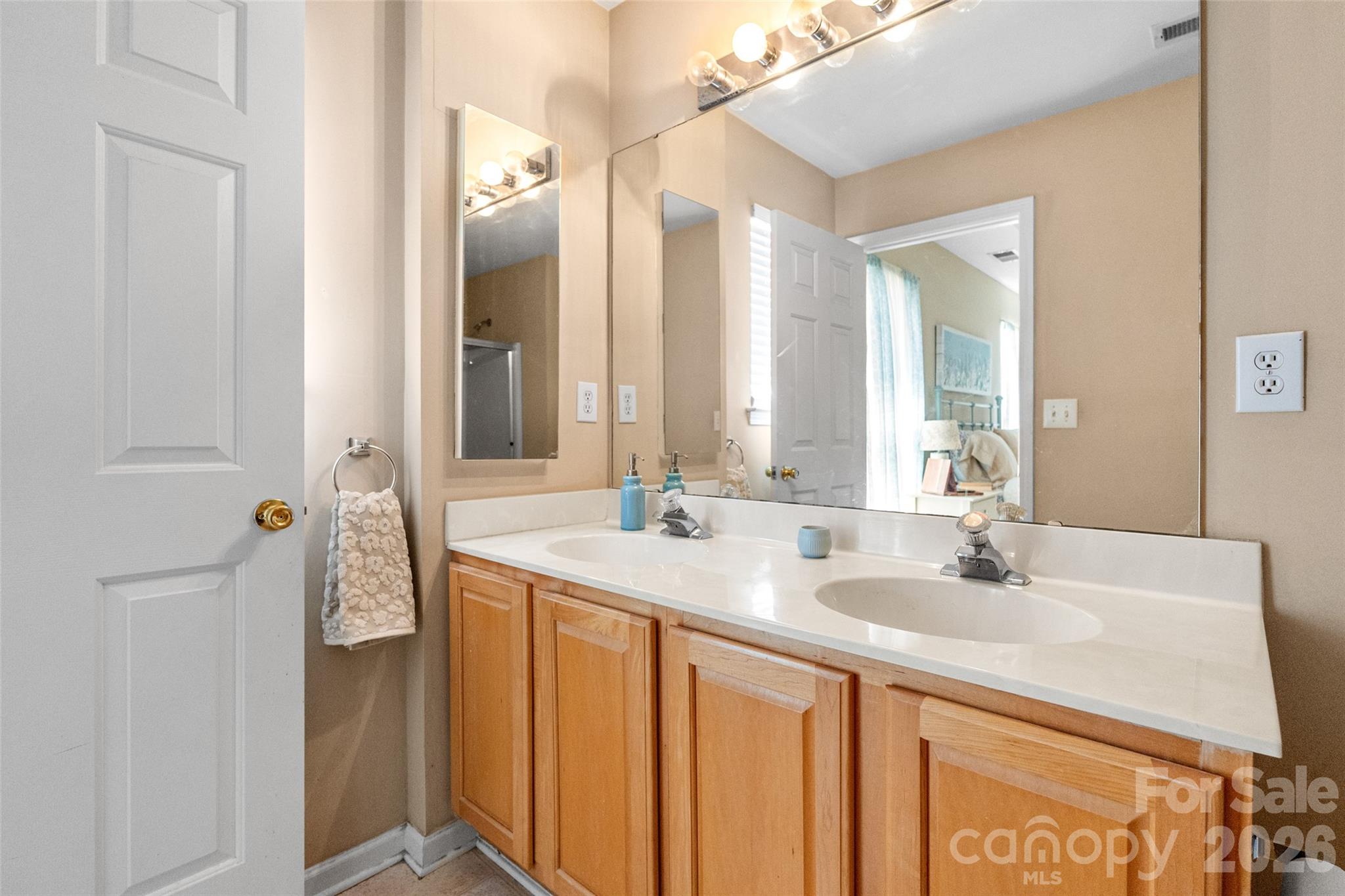 11737 Fiddlers Roof Lane