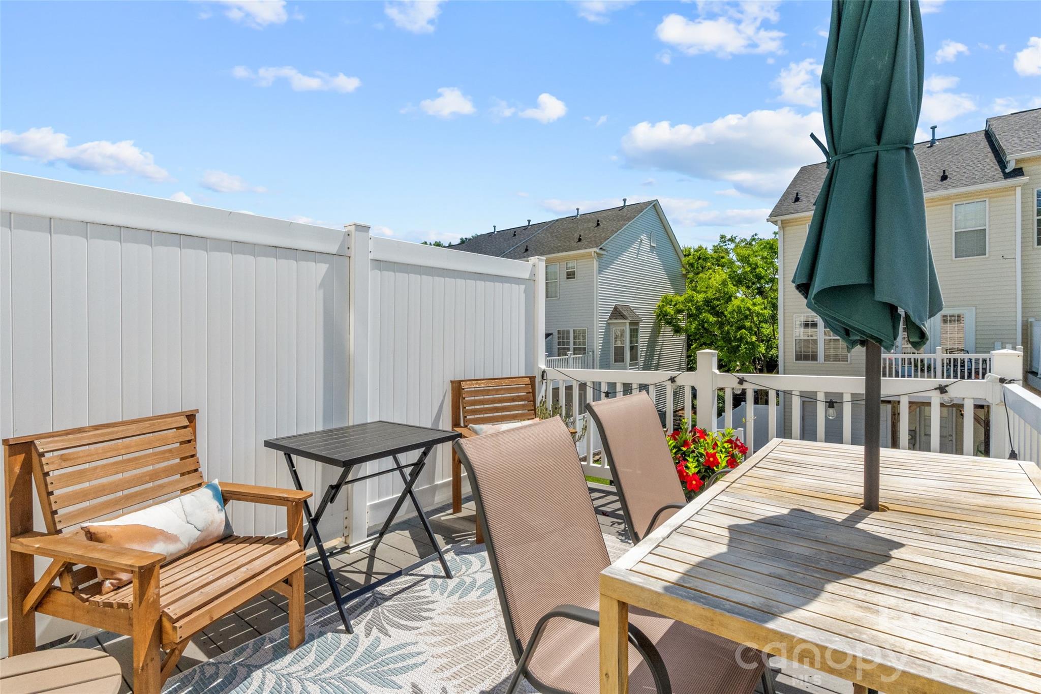 11737 Fiddlers Roof Lane