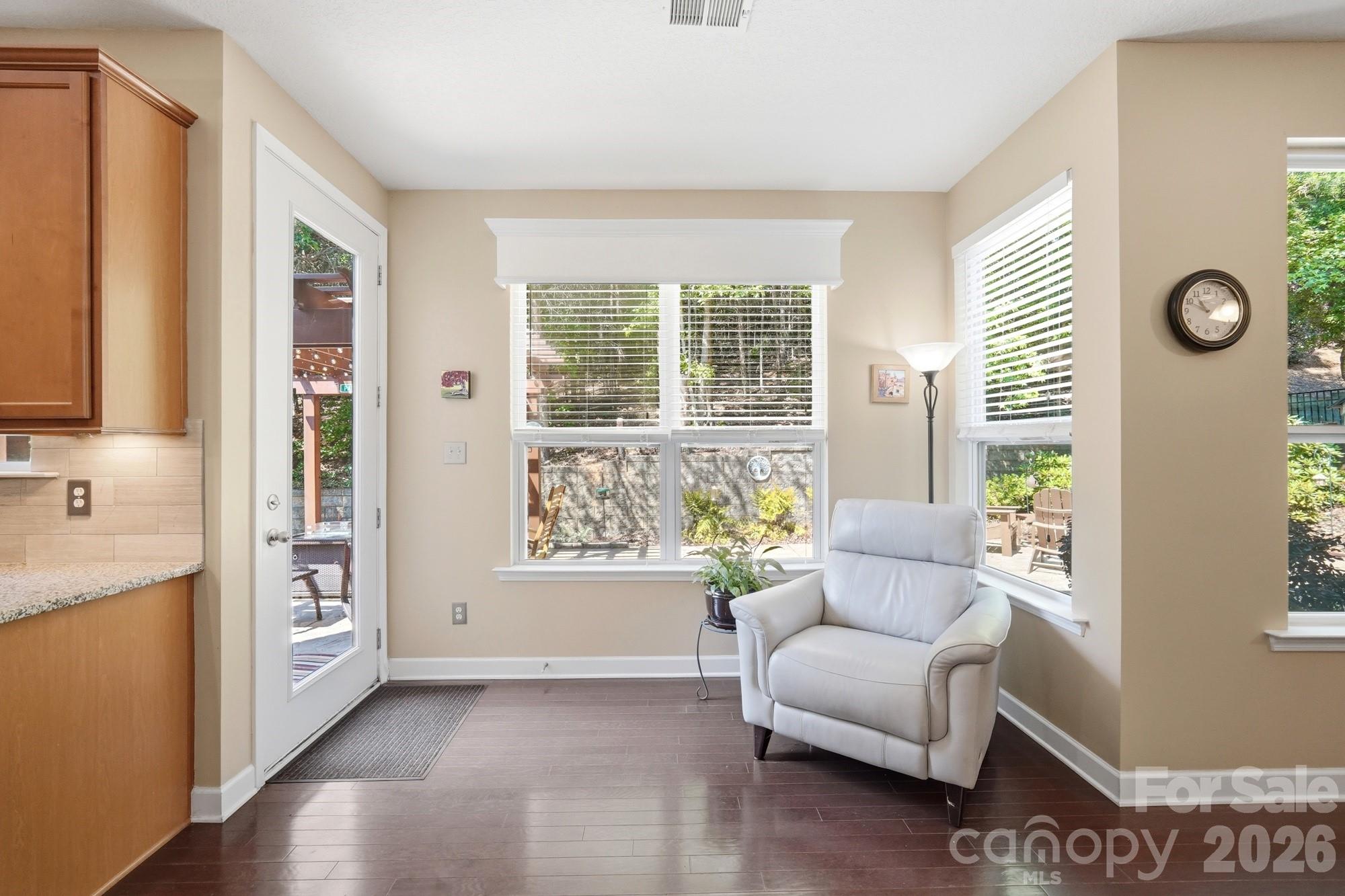 13411 Reunion Street