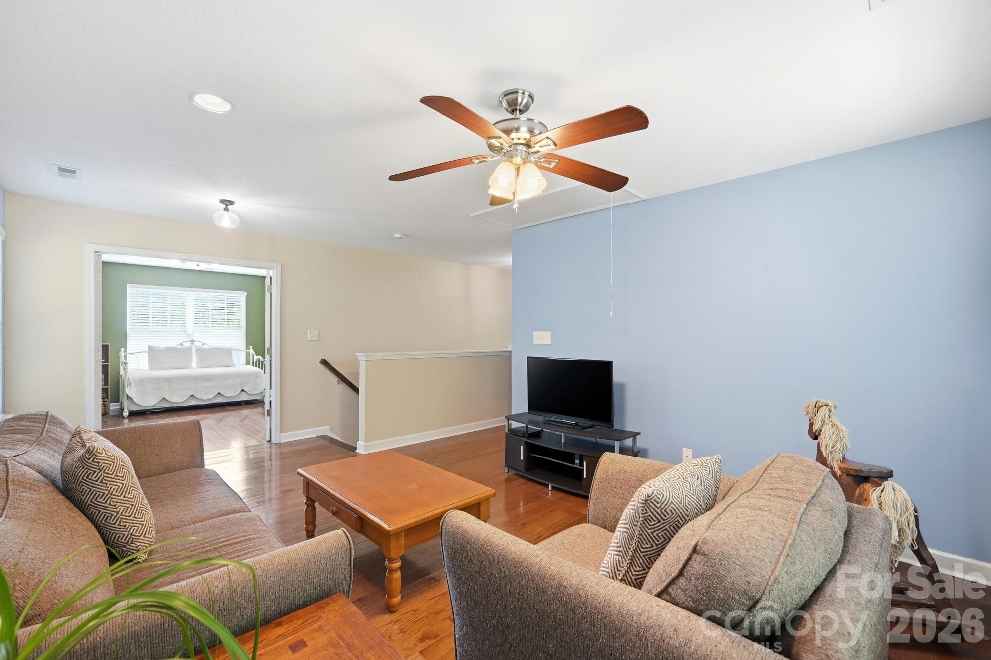 13411 Reunion Street