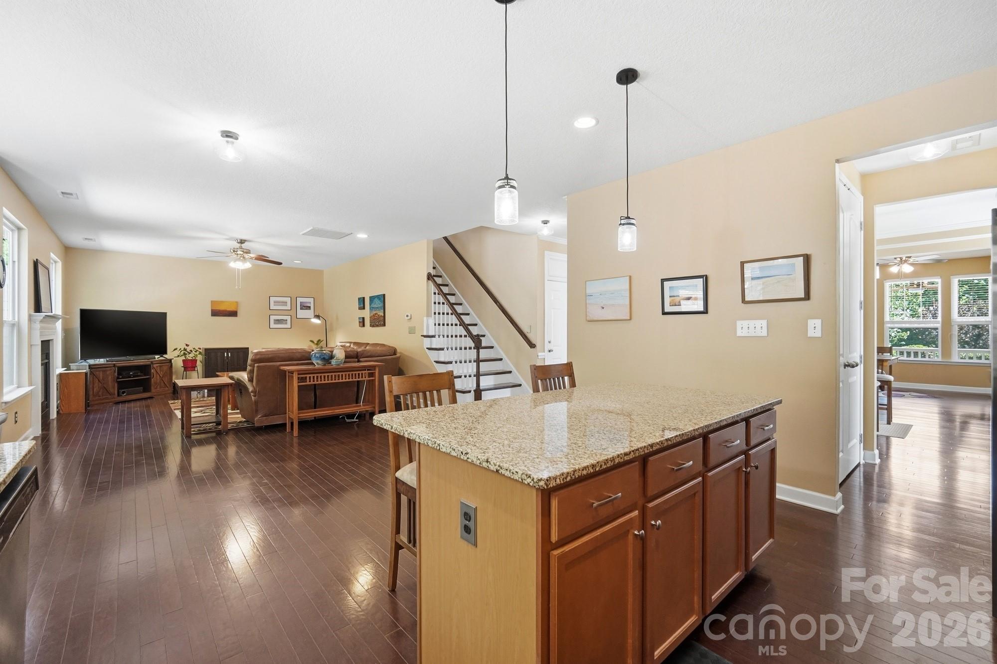 13411 Reunion Street