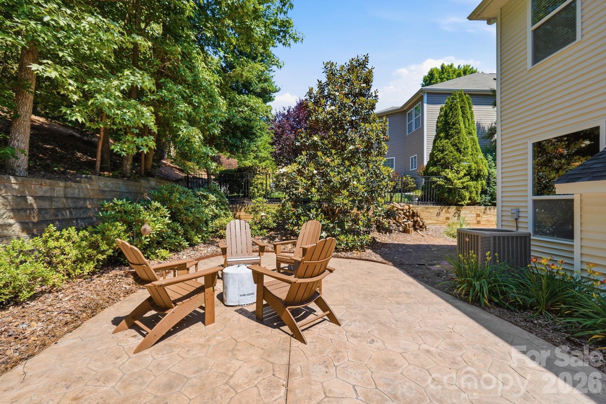 13411 Reunion Street