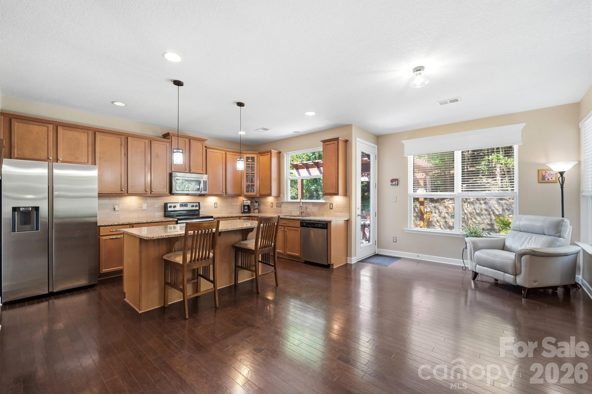 13411 Reunion Street