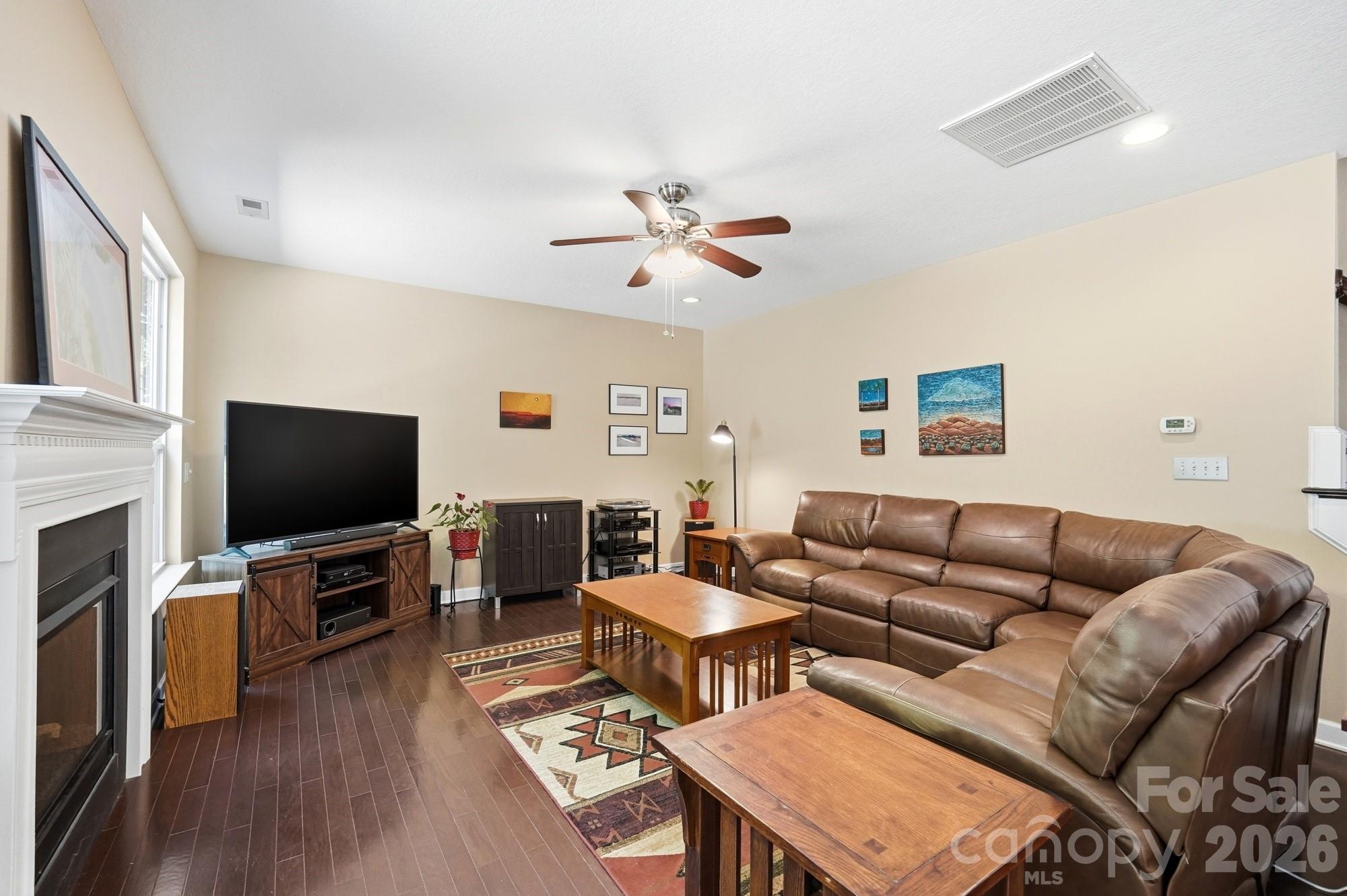 13411 Reunion Street