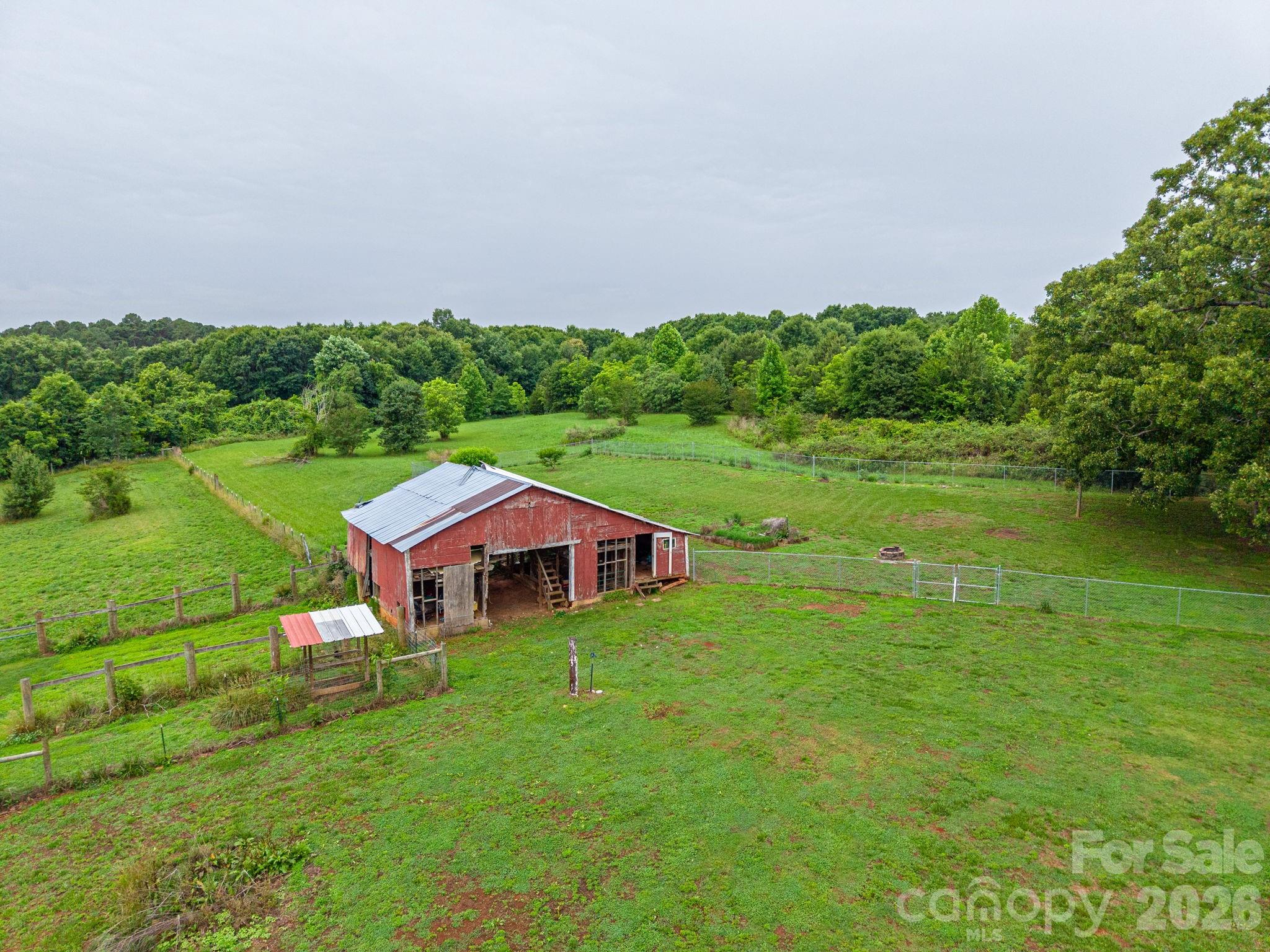 1143 W Stagecoach Trail