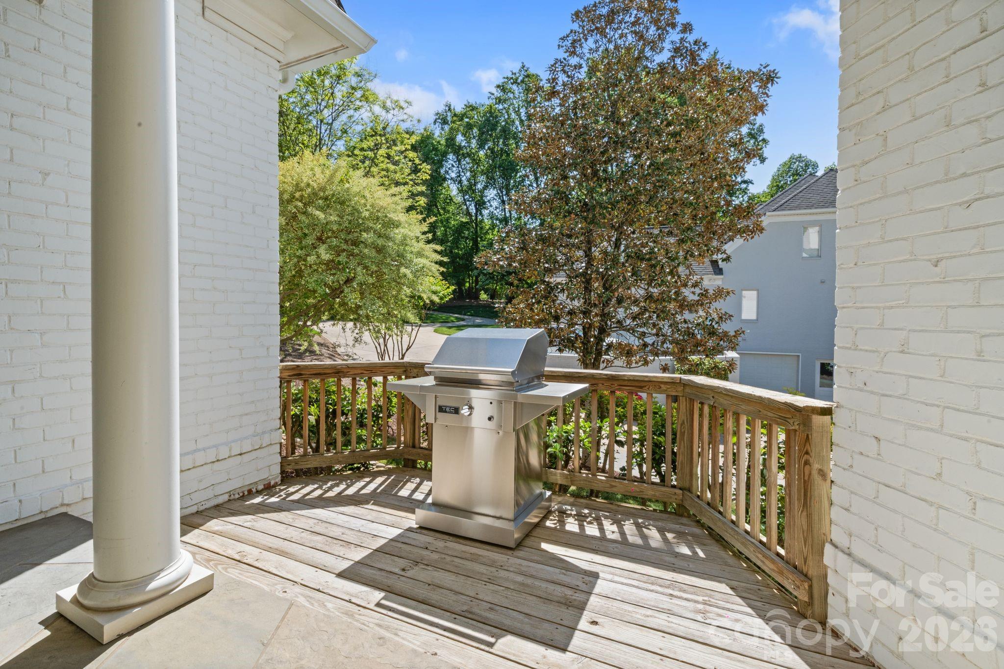 19300 Mary Ardrey Circle