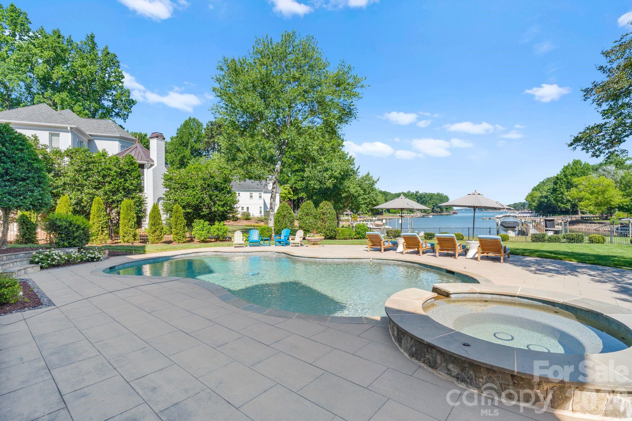 19300 Mary Ardrey Circle