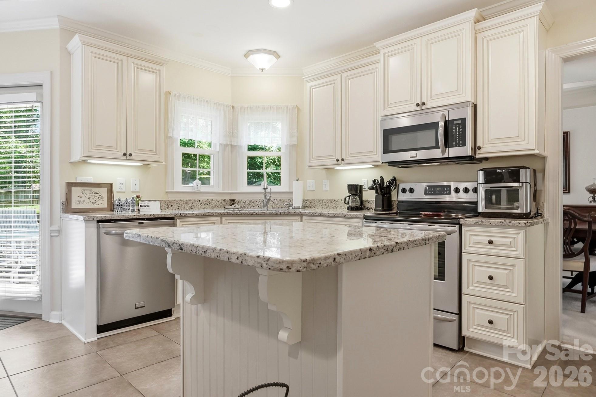 12100 Provincetowne Drive