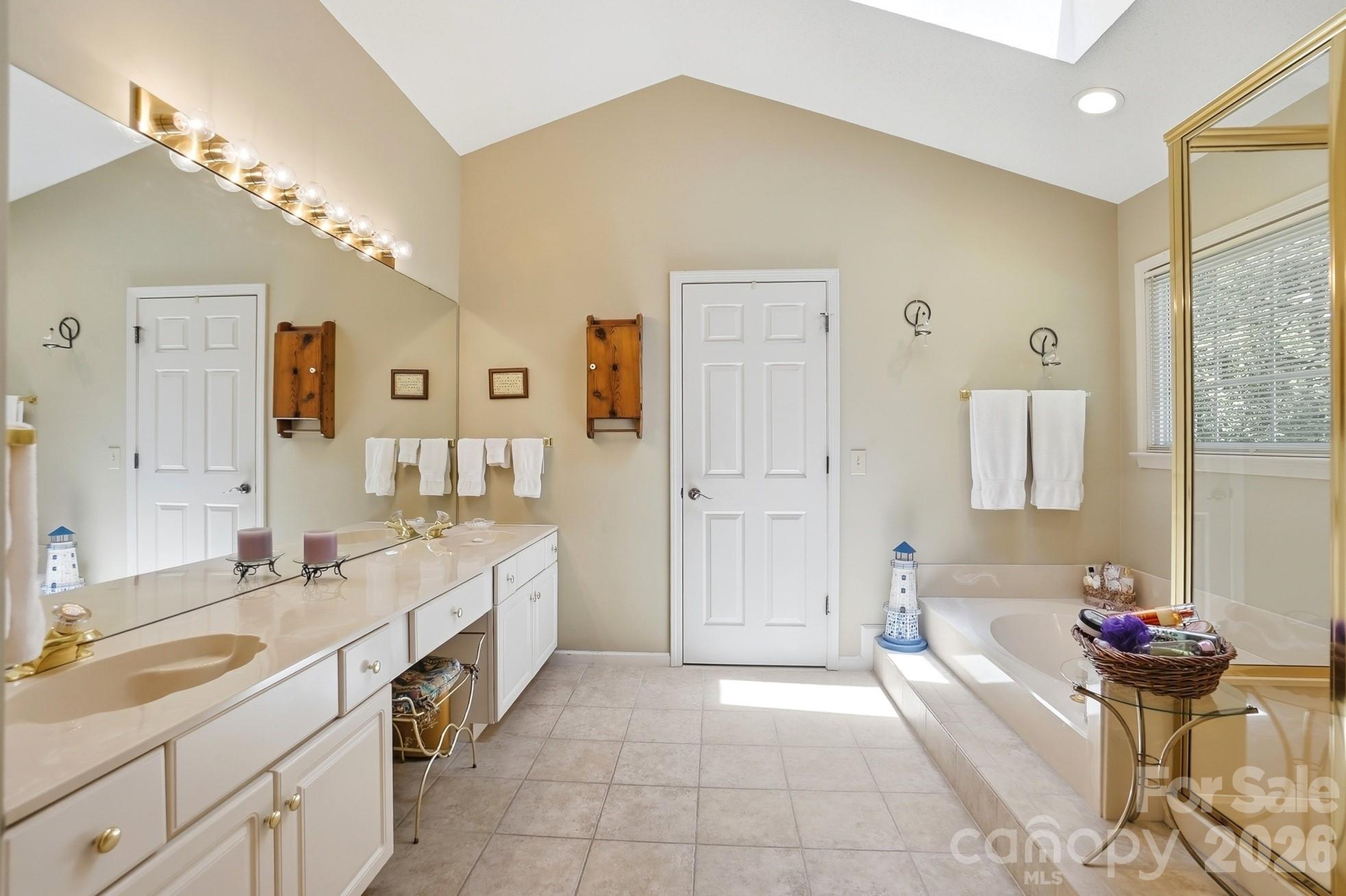 12100 Provincetowne Drive